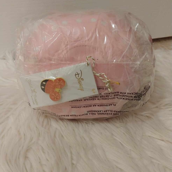 🎄FIRM! NWT DISNEY LOUNGEFLY STITCH SHOPPE MINNIE MOUSE ORNAMENT CROSSBODY & PIN - Picture 10 of 11